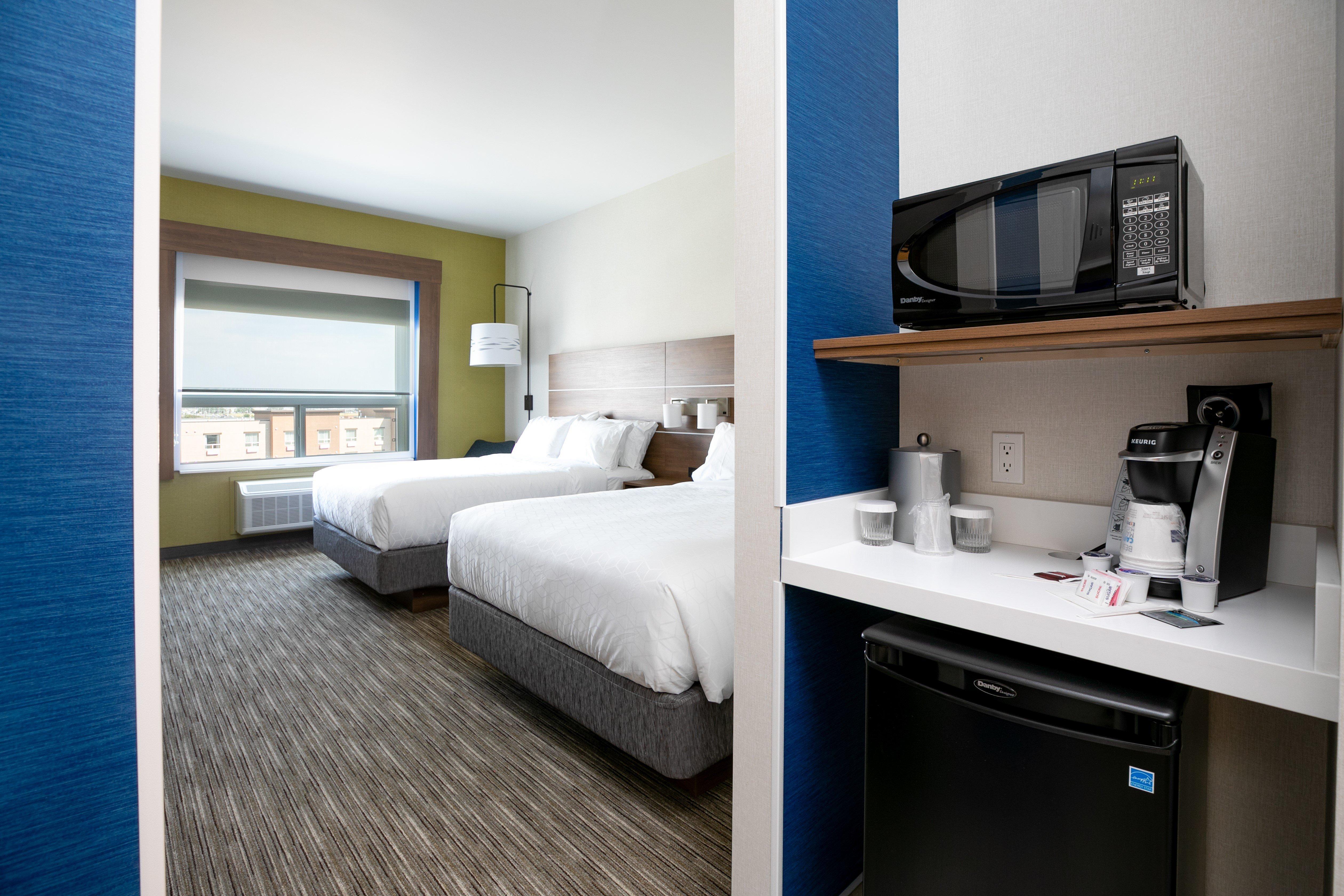 Holiday Inn Express - Lethbridge Southeast By Ihg Exterior photo